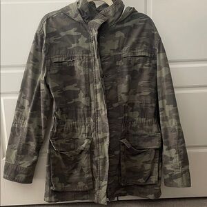 Universal Thread Olive Camouflage Jacket